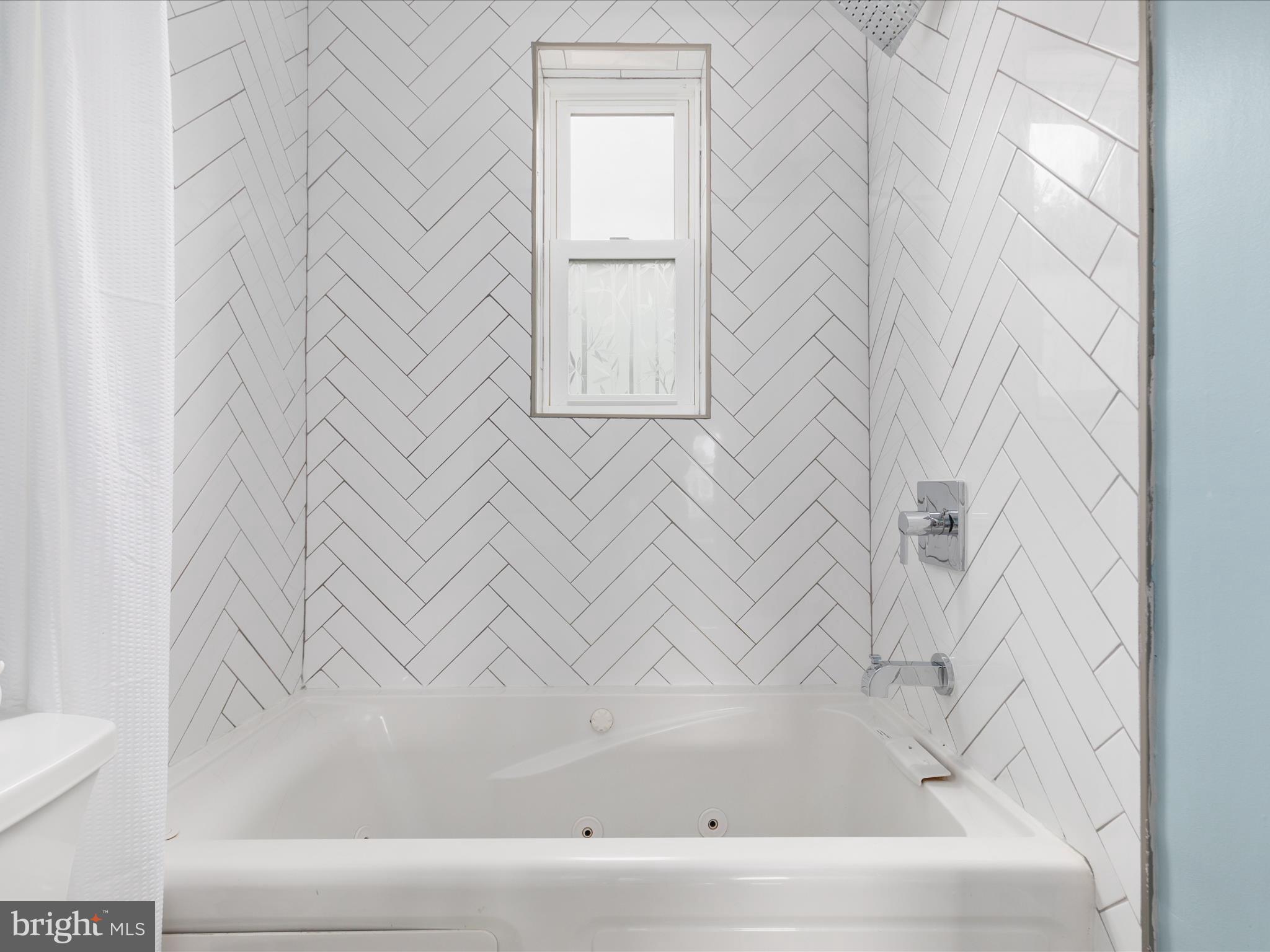 WAVERLY TAYLOR - Residential