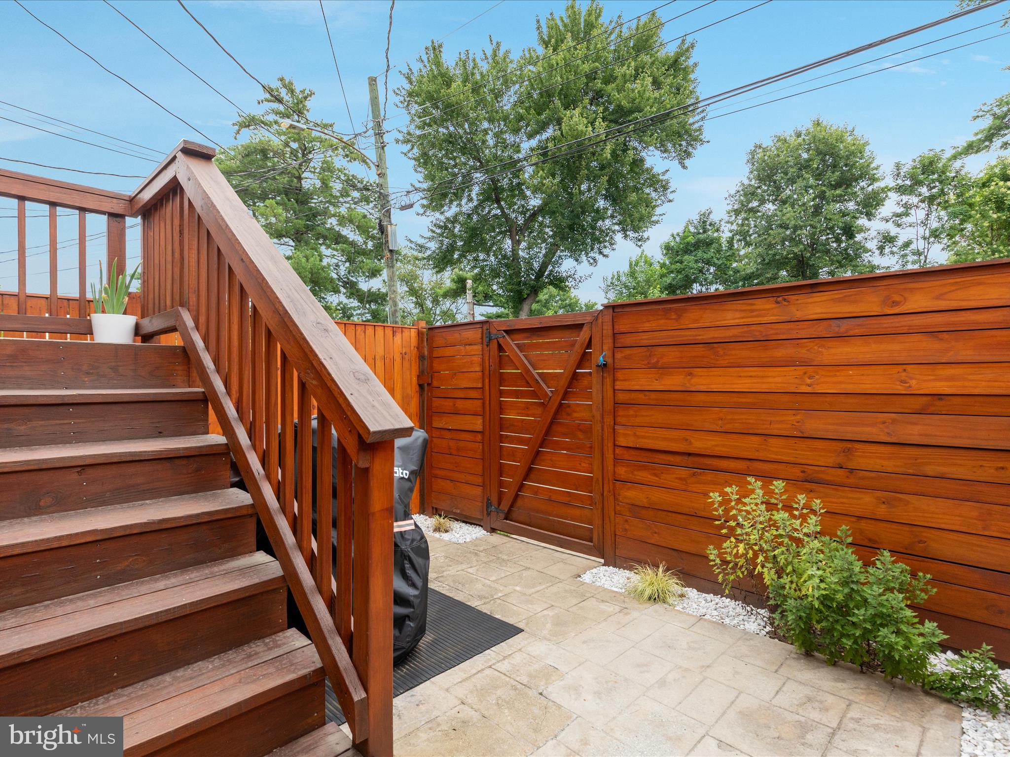 WAVERLY TAYLOR - Residential