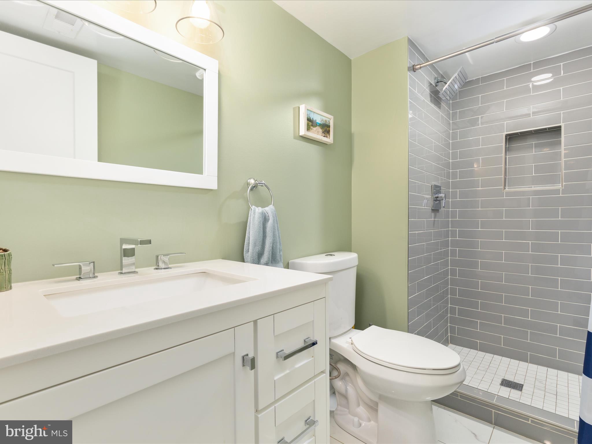 WAVERLY TAYLOR - Residential