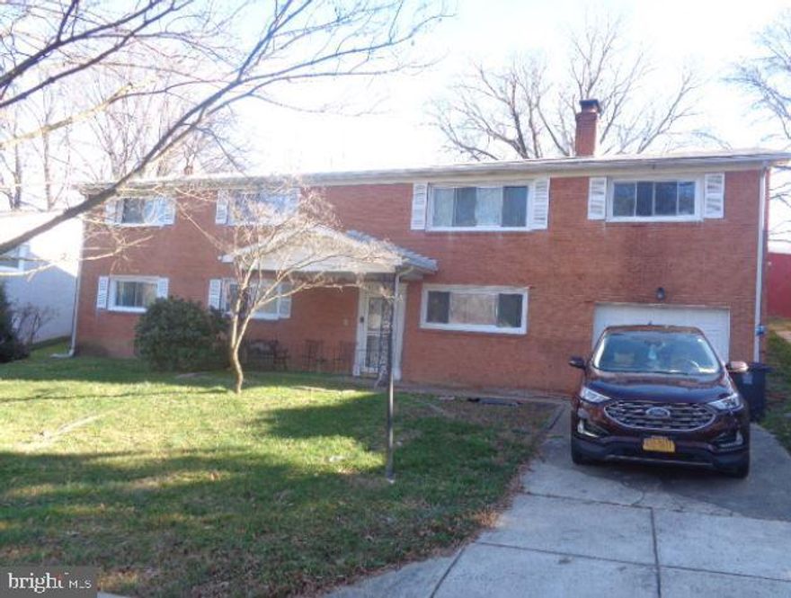 Built in 1967 and located in the Woodberry Forest neighborhood, this split foyer home offers approximately 1827 finished square feet, four bedrooms and three full baths, lower level fireplace, rear patio and built-in one car garage. This home sits on an approximate 11134 sqft lot.