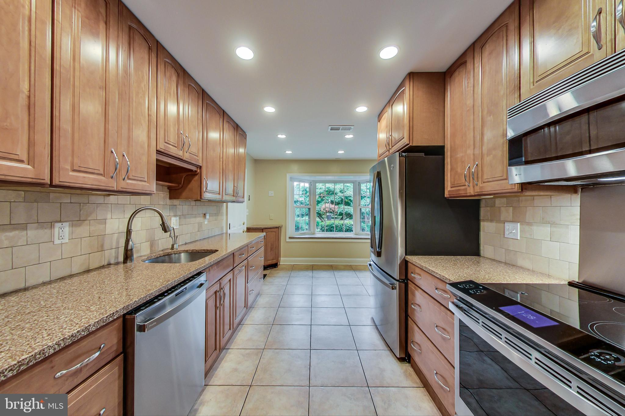 MAYDALE - Residential