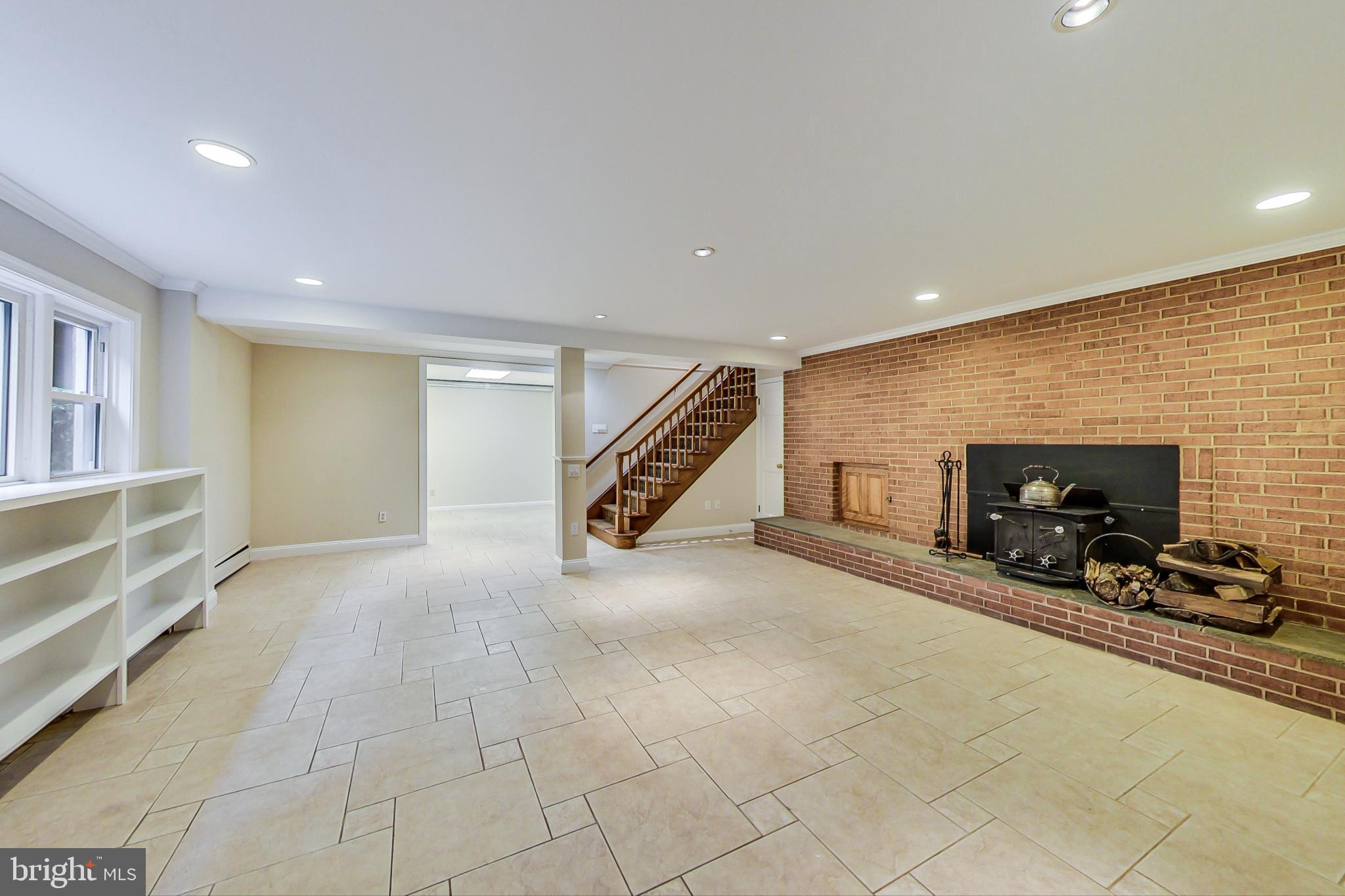 MAYDALE - Residential