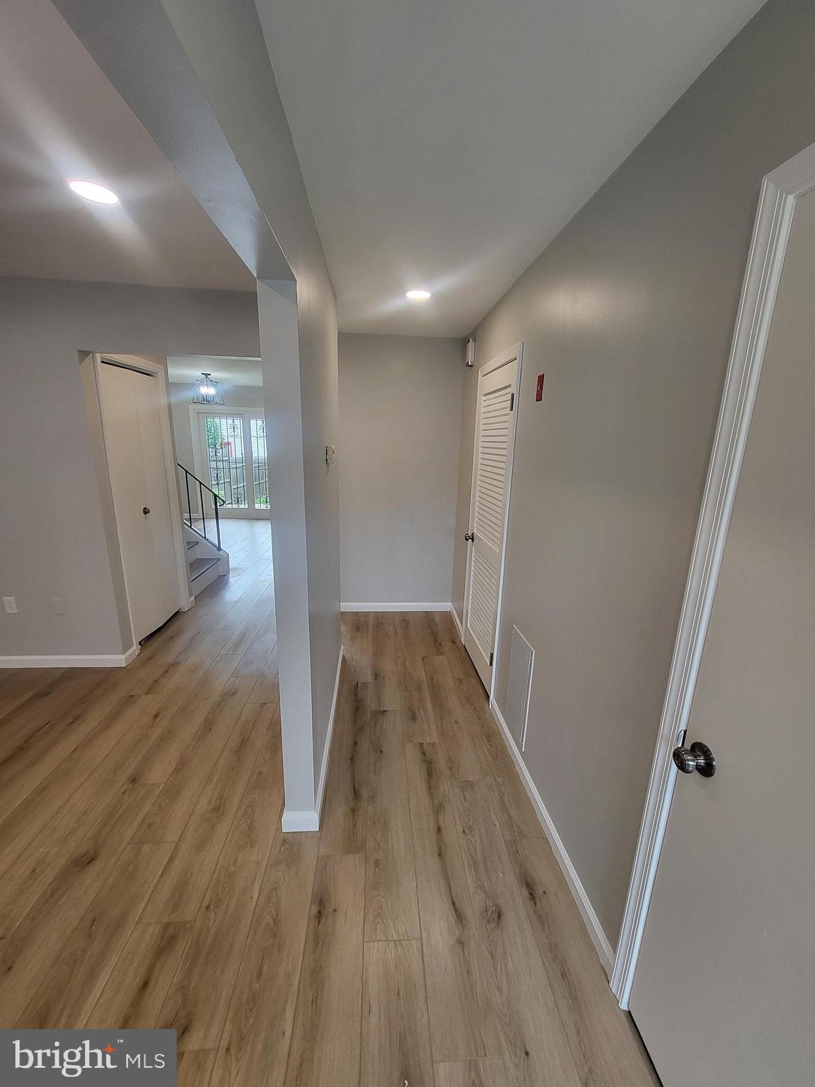 LANDOVER - Residential