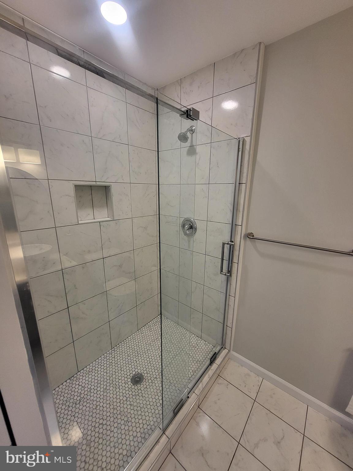 LANDOVER - Residential