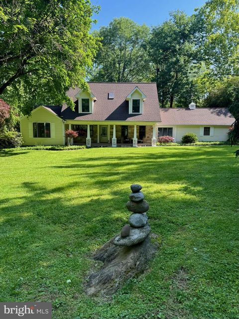 712 E SEMINARY AVENUE E TOWSON MD 21286