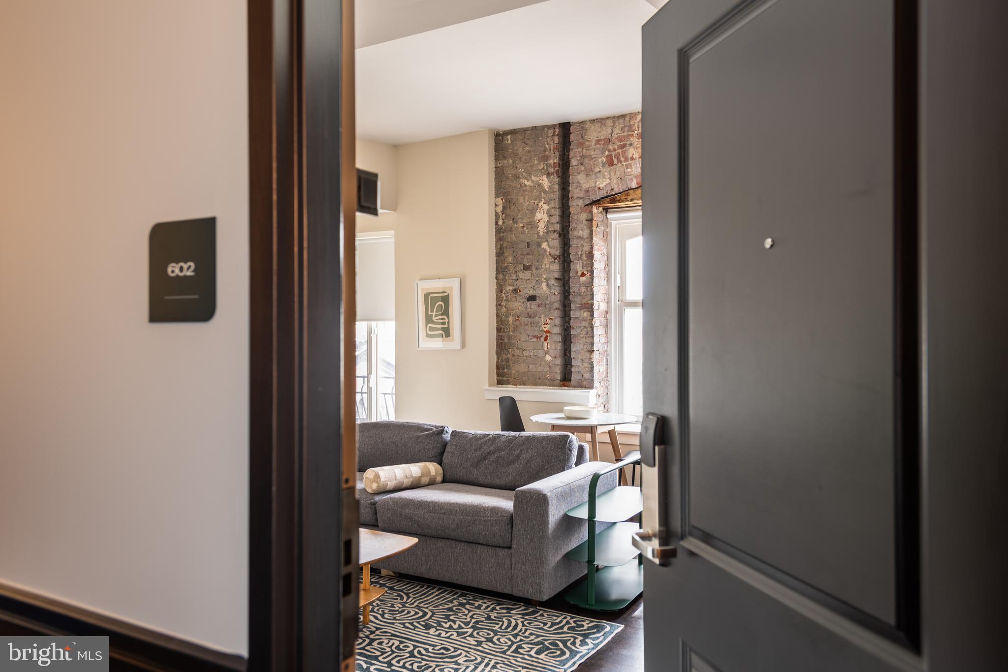 FAIRMOUNT - Residential Lease