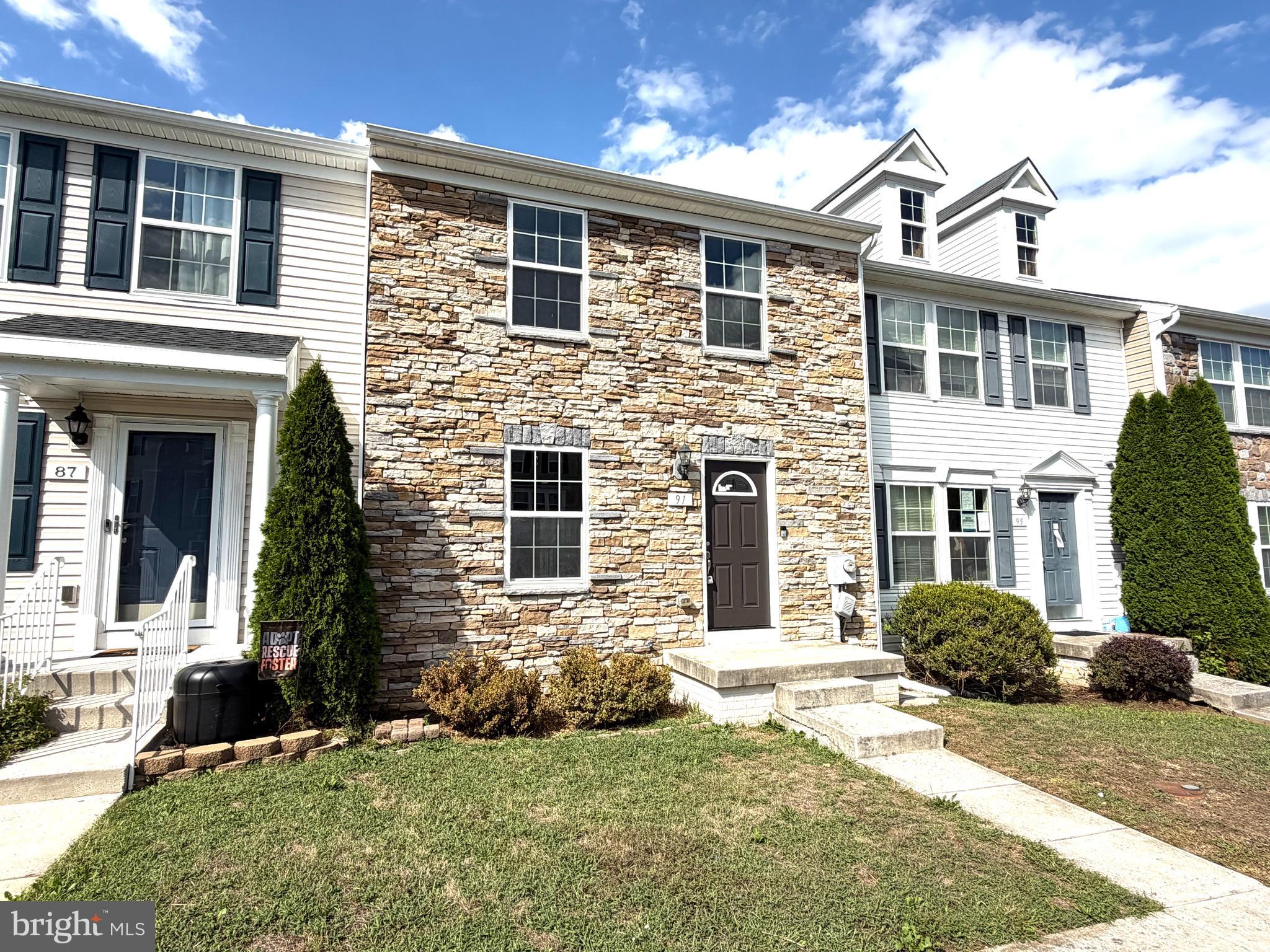 FAIRWAYS EAST - Residential