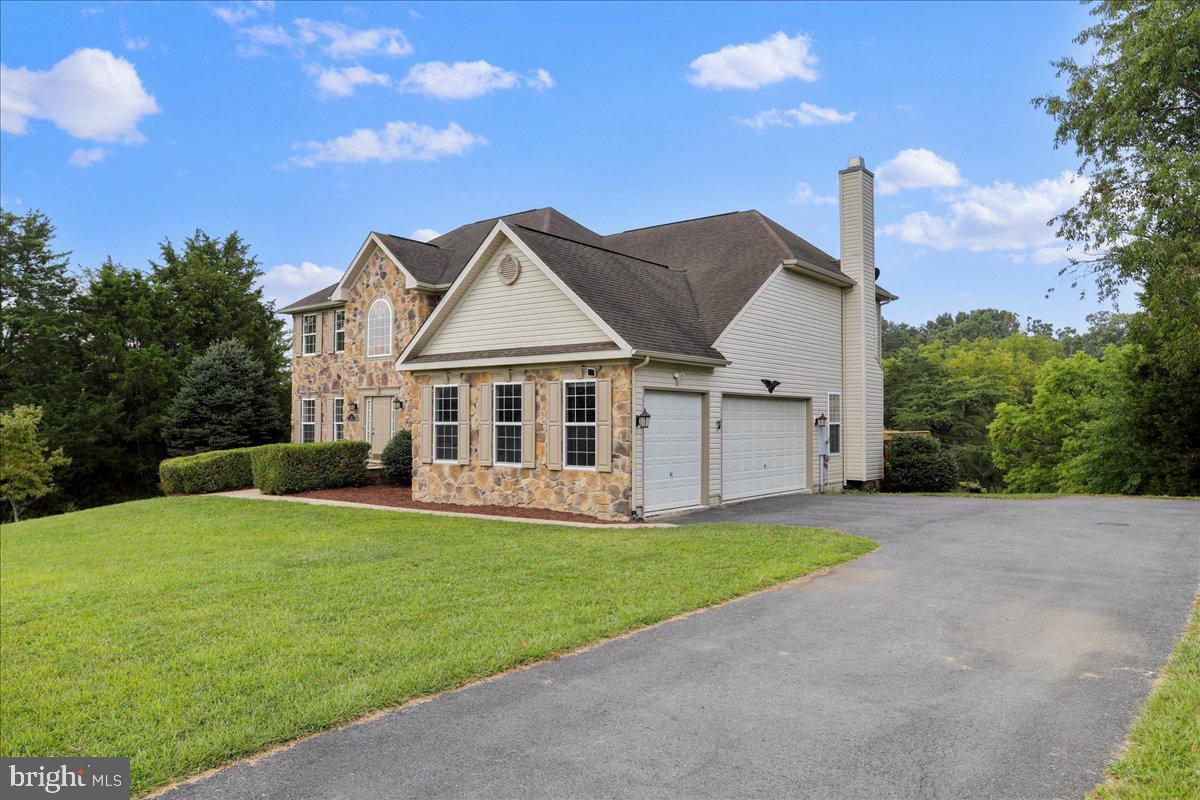 RIVERSIDE ON THE POTOMAC - Residential