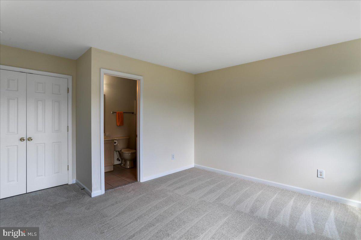 RIVERSIDE ON THE POTOMAC - Residential