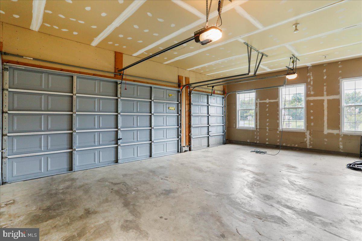 RIVERSIDE ON THE POTOMAC - Residential