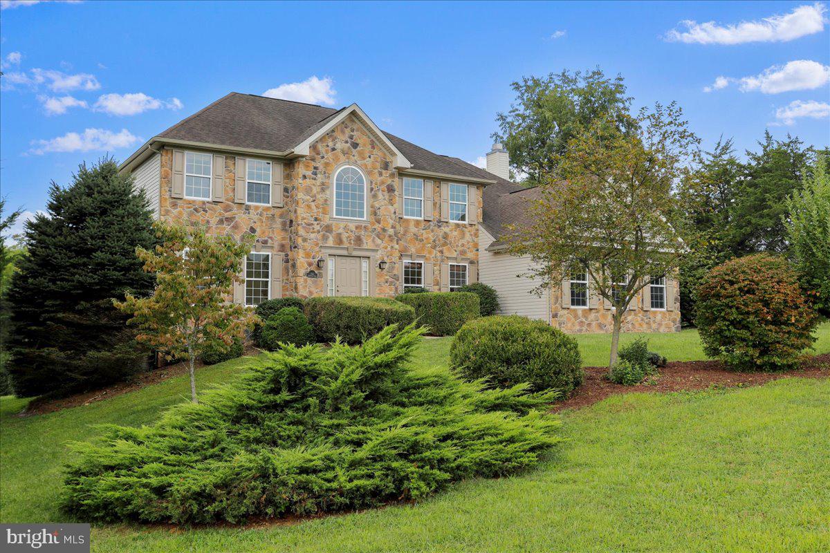 RIVERSIDE ON THE POTOMAC - Residential