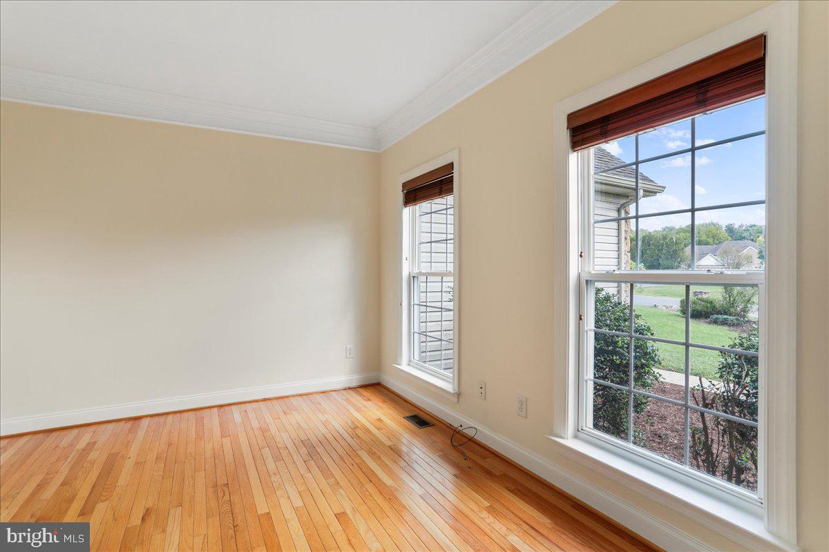 RIVERSIDE ON THE POTOMAC - Residential