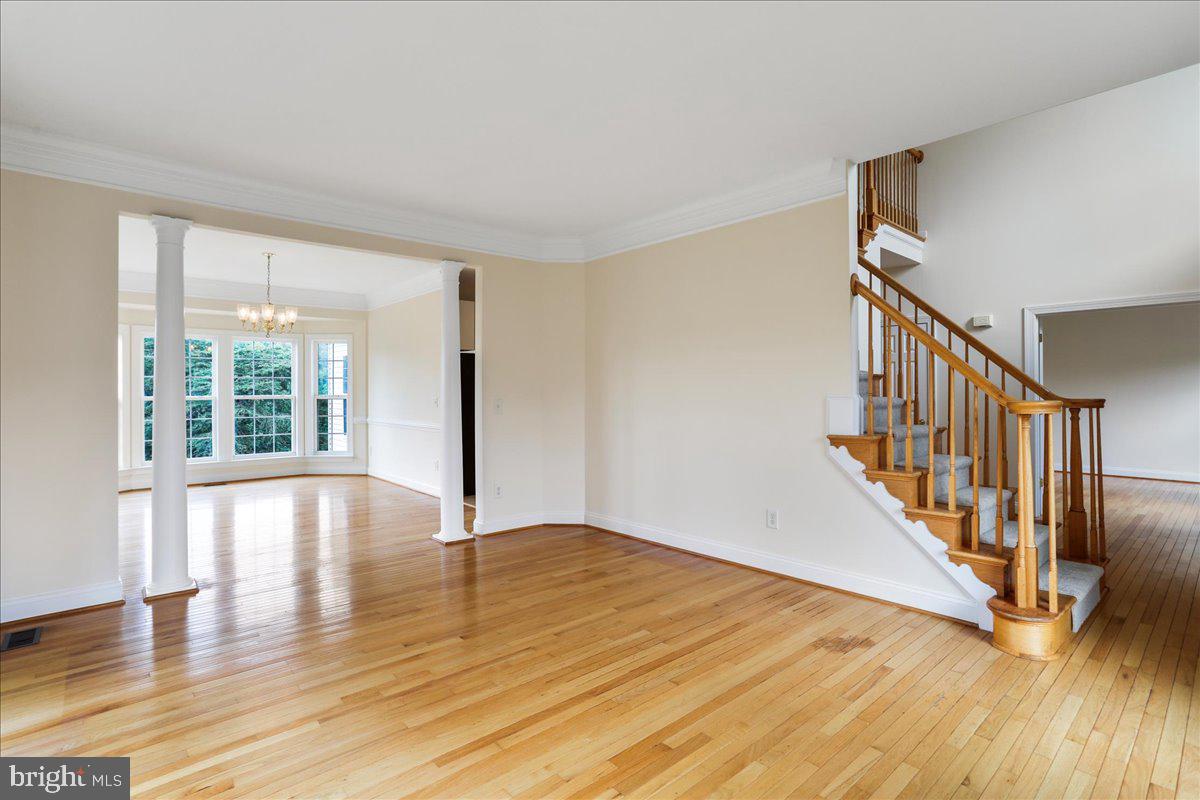 RIVERSIDE ON THE POTOMAC - Residential