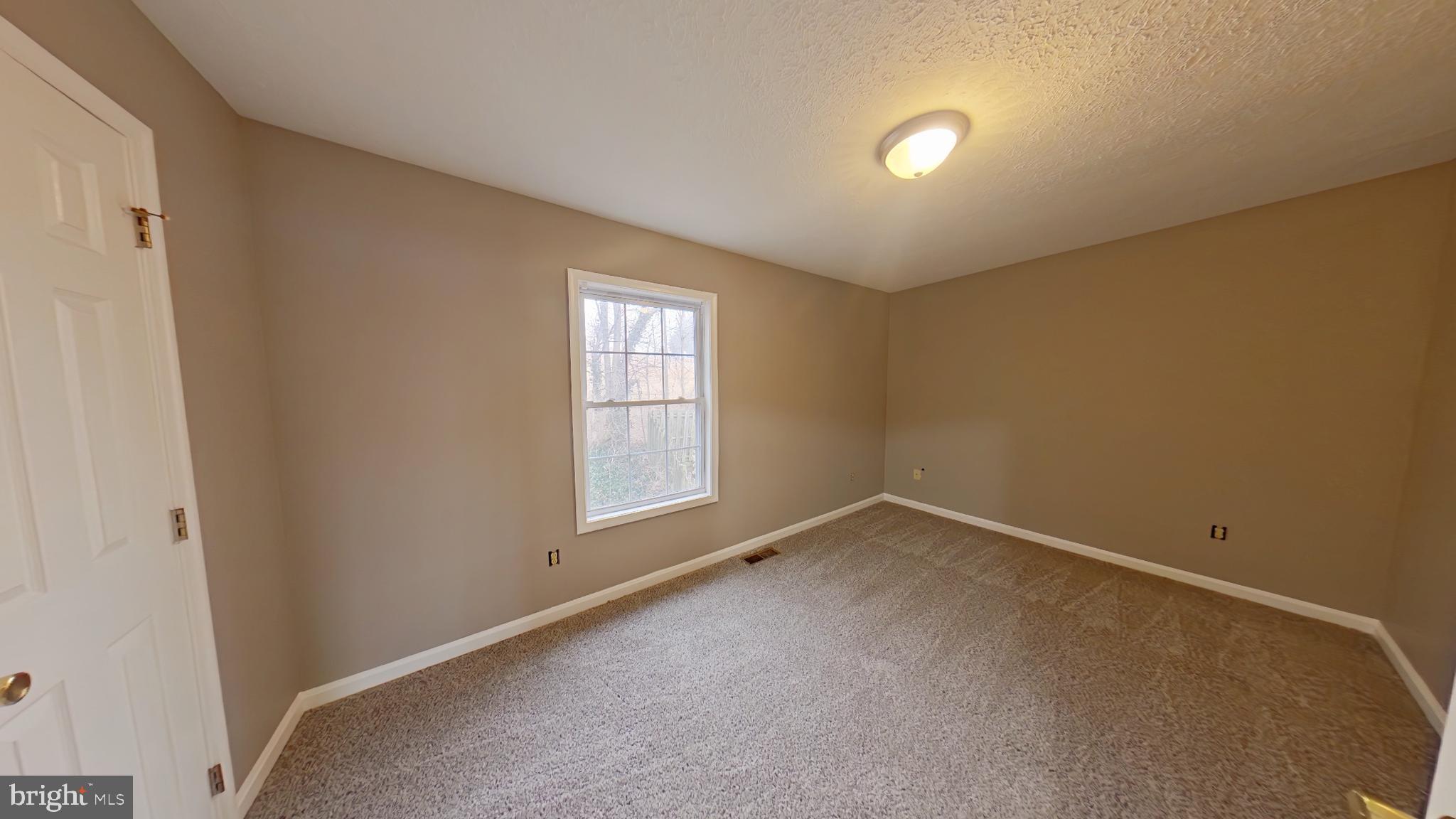 HEDGESVILLE HILLS - Residential Lease