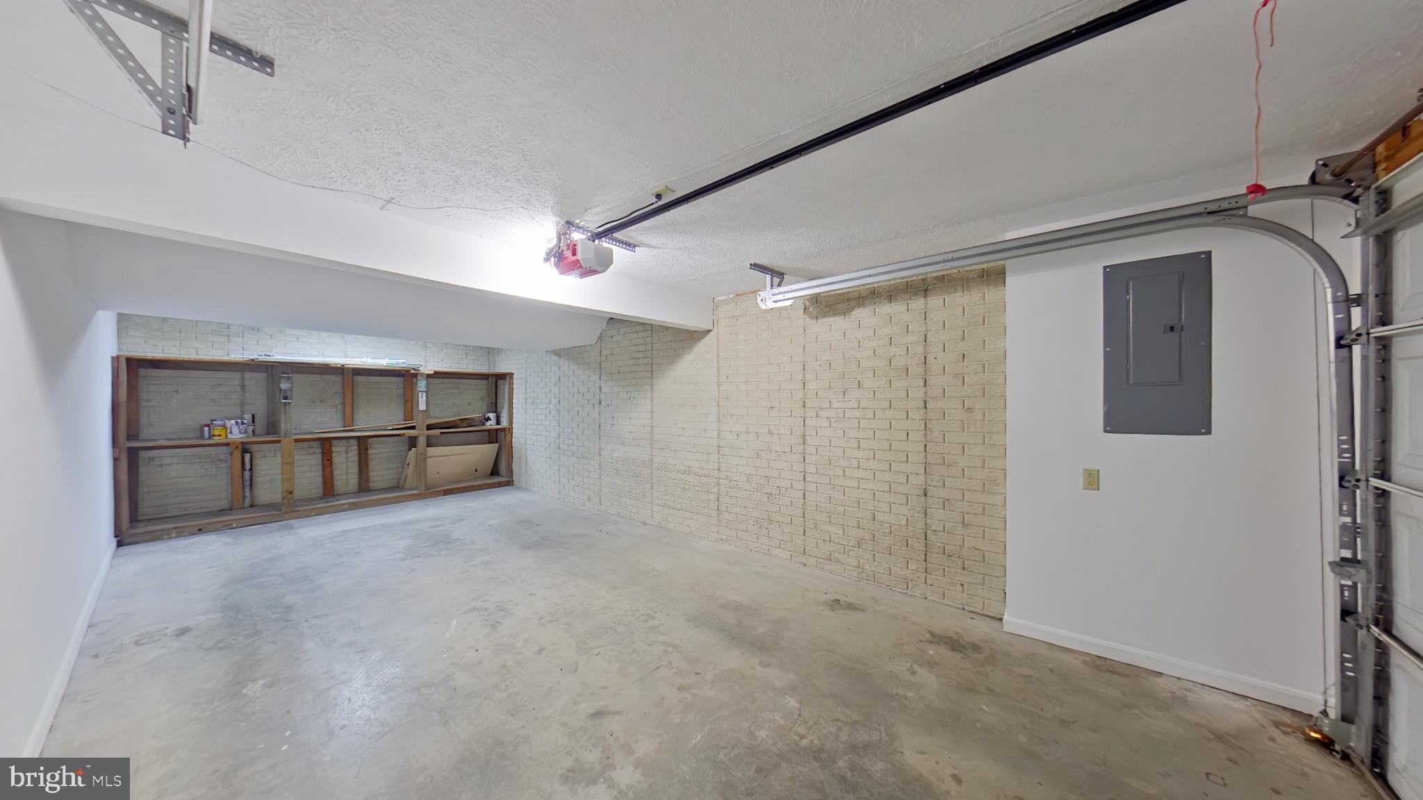 HEDGESVILLE HILLS - Residential Lease