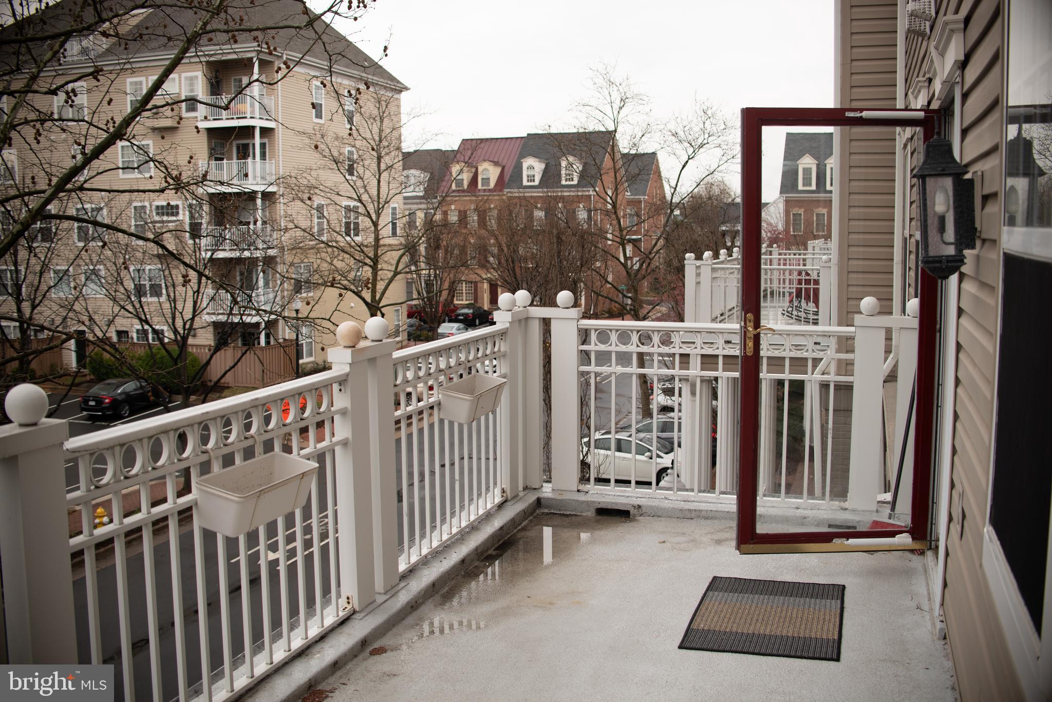 OLD TOWN VILLAGE - Residential Lease