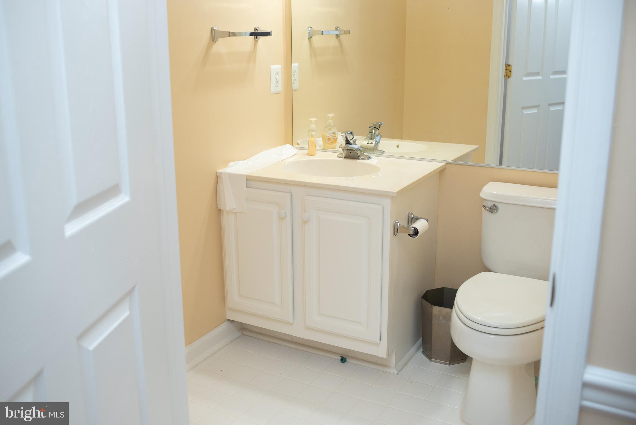 OLD TOWN VILLAGE - Residential Lease