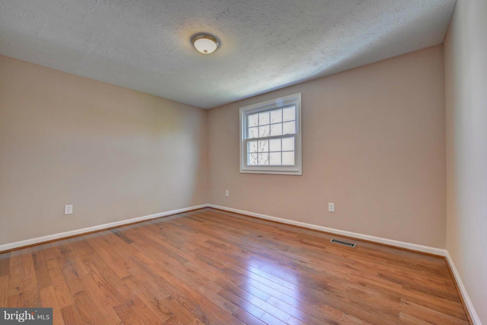 STARLIT PONDS - Residential