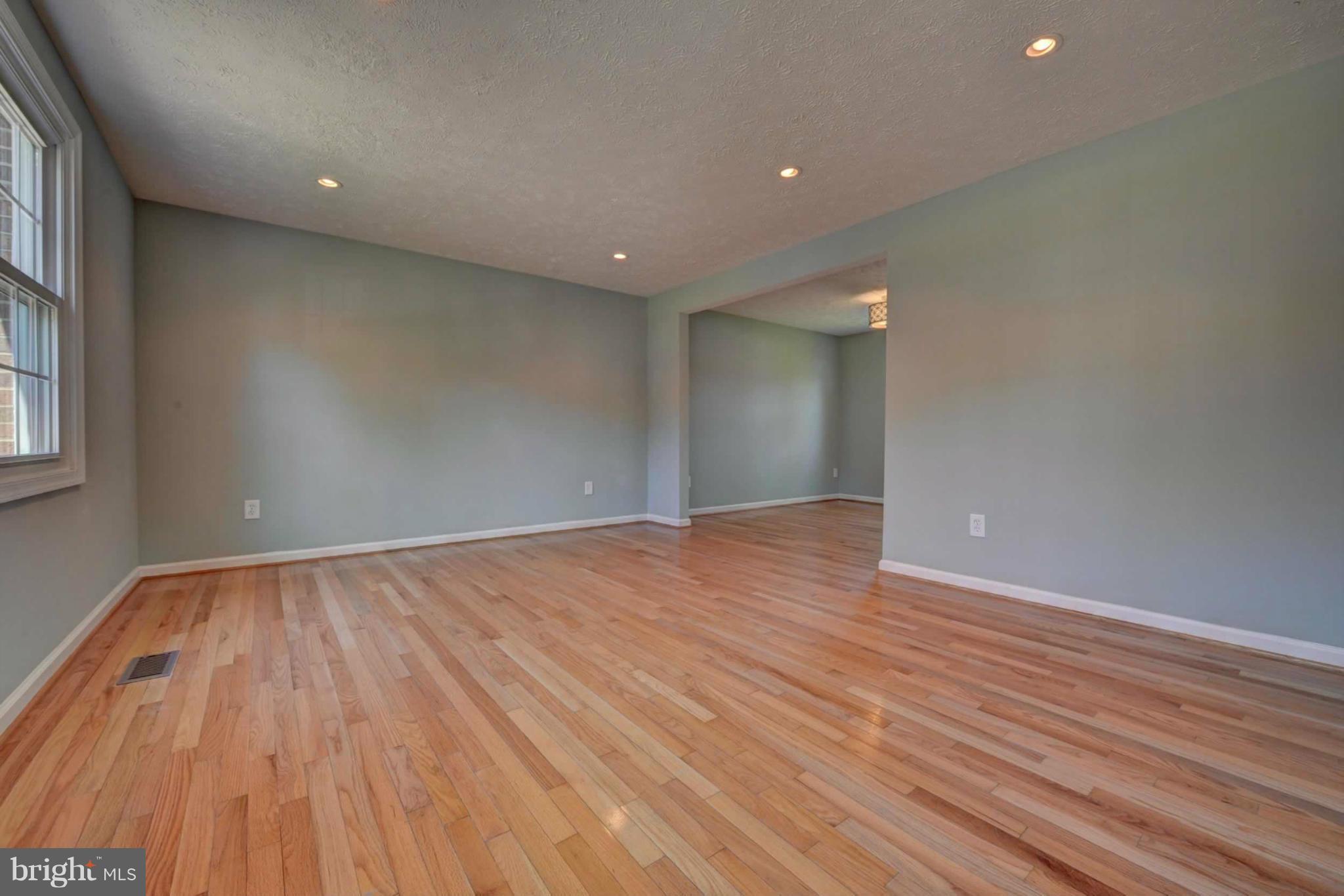 STARLIT PONDS - Residential