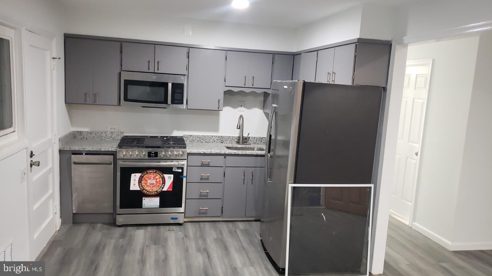 CATONSVILLE MANOR - Residential