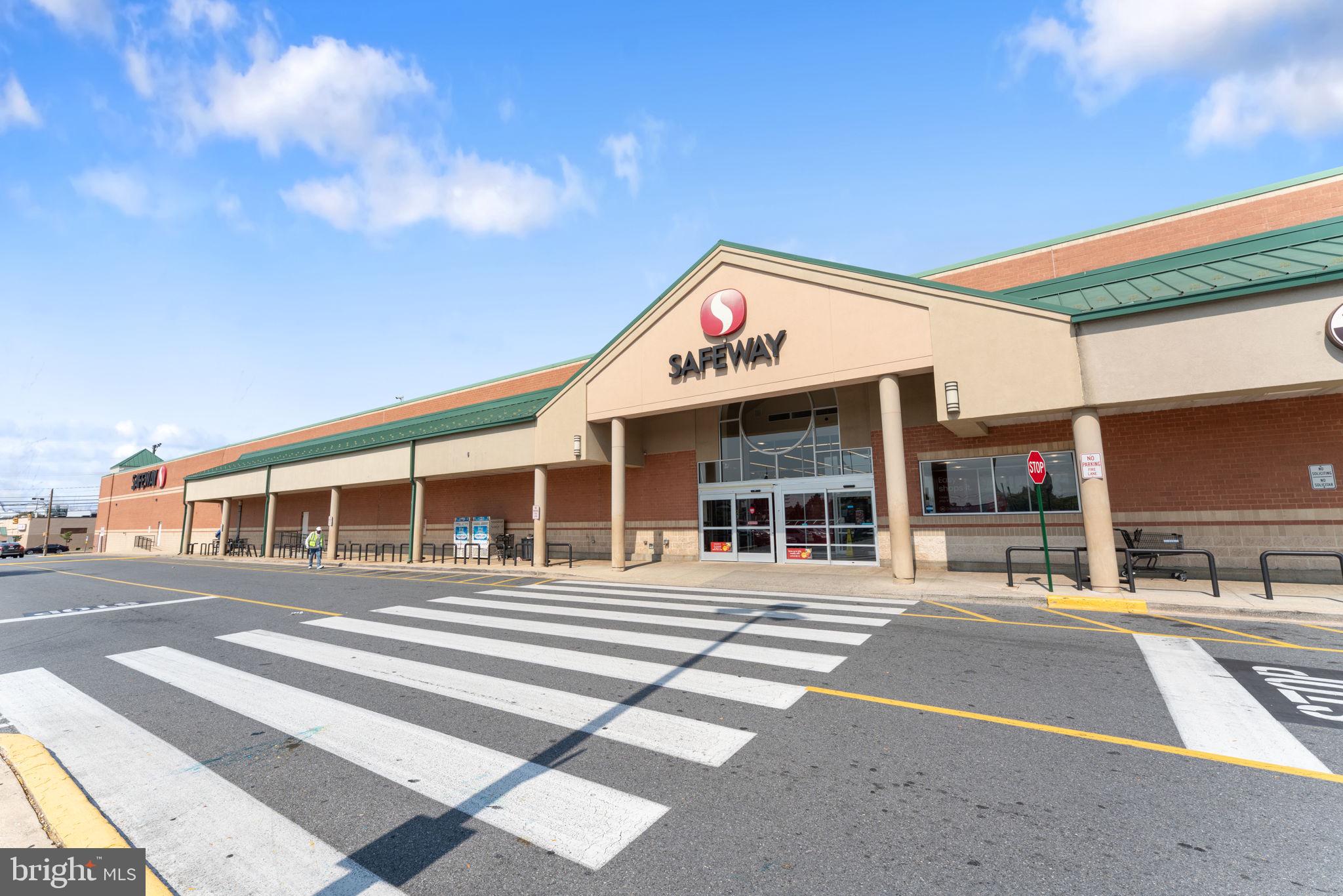 CATONSVILLE MANOR - Residential