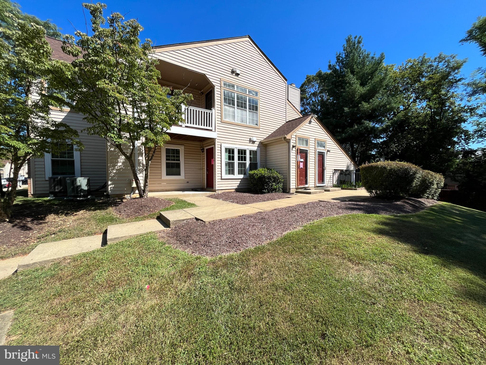 1152 WINDEMERE COURT