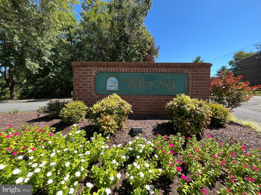 PROPERTY BEING SOLD IN AS-IS CONDITION, SELLER WILL MAKE NO REPAIRS. NEEDS WORK. BUYER TO VERIFY ALL CONDITION AND INFORMATION. ESTATE SALE. POTENTIAL SHORT SALE, SUBJECT TO THIRD PARTY APPROVAL.  BUYER TO VERIFY HOA STATUS. AN ESTIMATED $17,000 WILL BE REQUIRED AT SETTLEMENT TO BRING THE HOA ACCOUNT CURRENT.