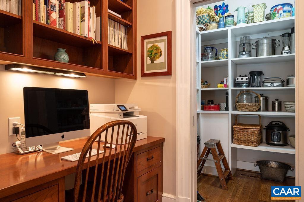 THE ROCKS - Residential