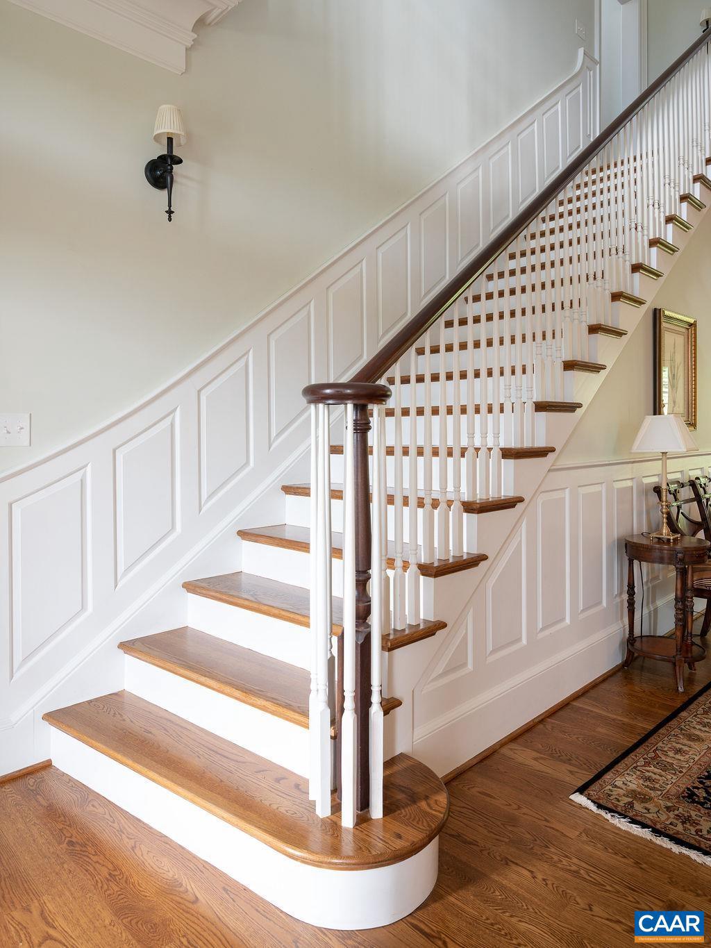 THE ROCKS - Residential