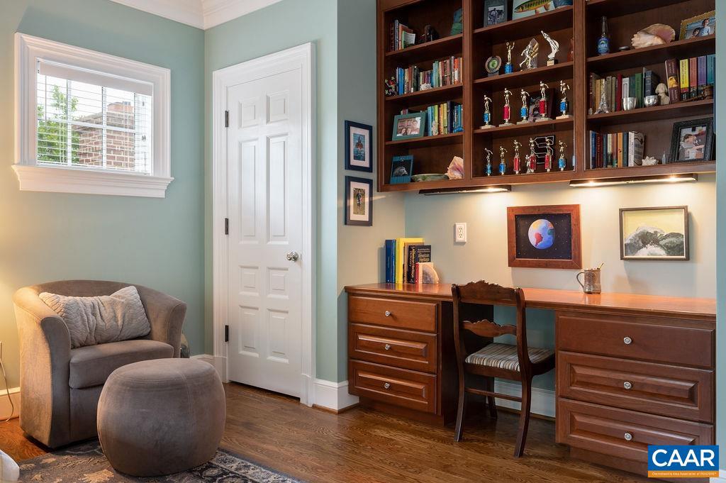 THE ROCKS - Residential