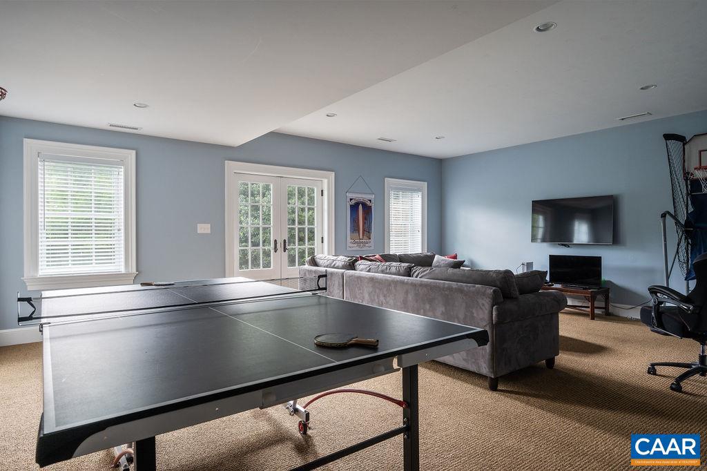 THE ROCKS - Residential