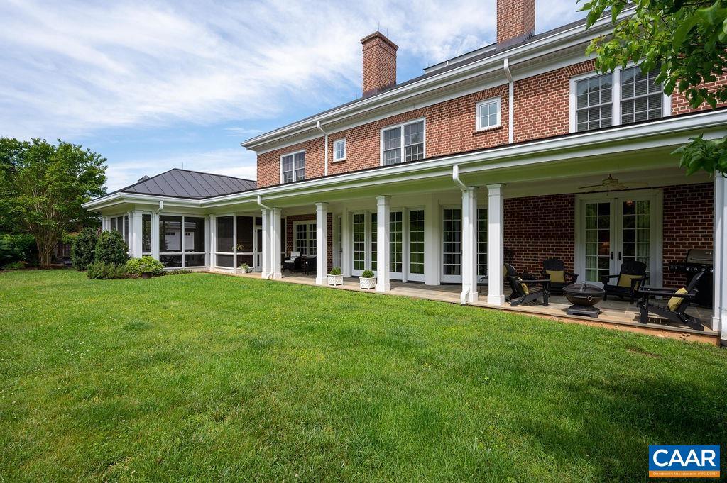 THE ROCKS - Residential