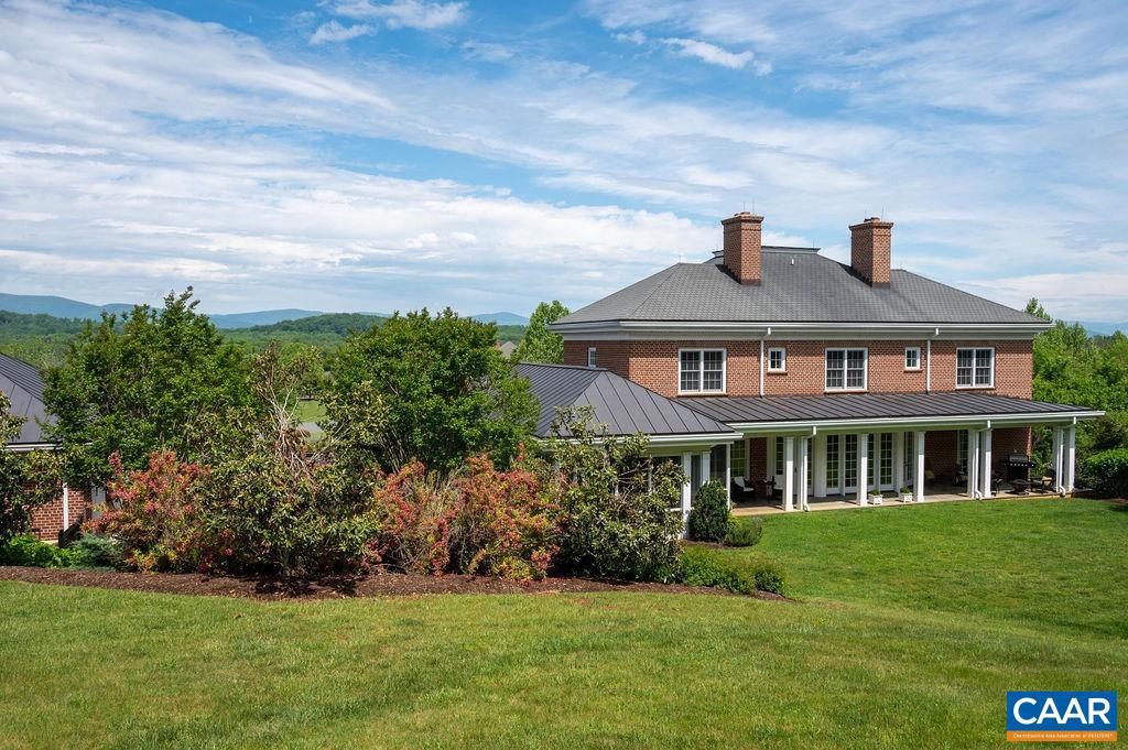 THE ROCKS - Residential