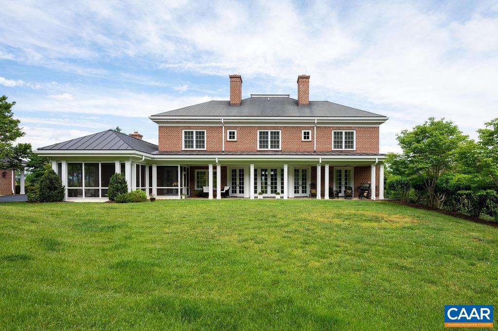 THE ROCKS - Residential