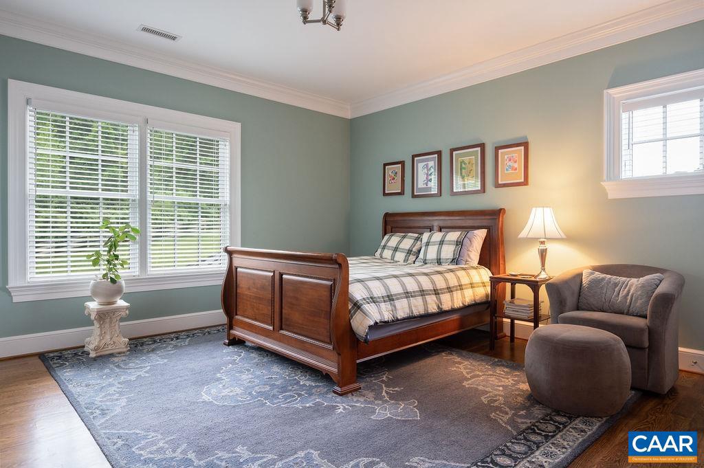 THE ROCKS - Residential