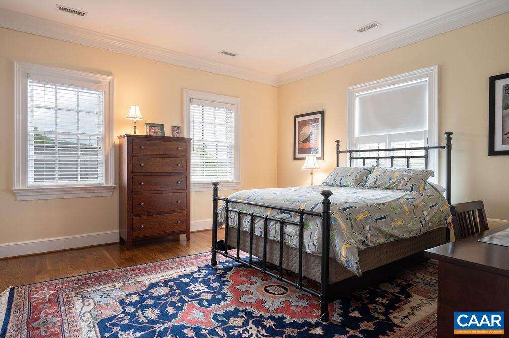 THE ROCKS - Residential