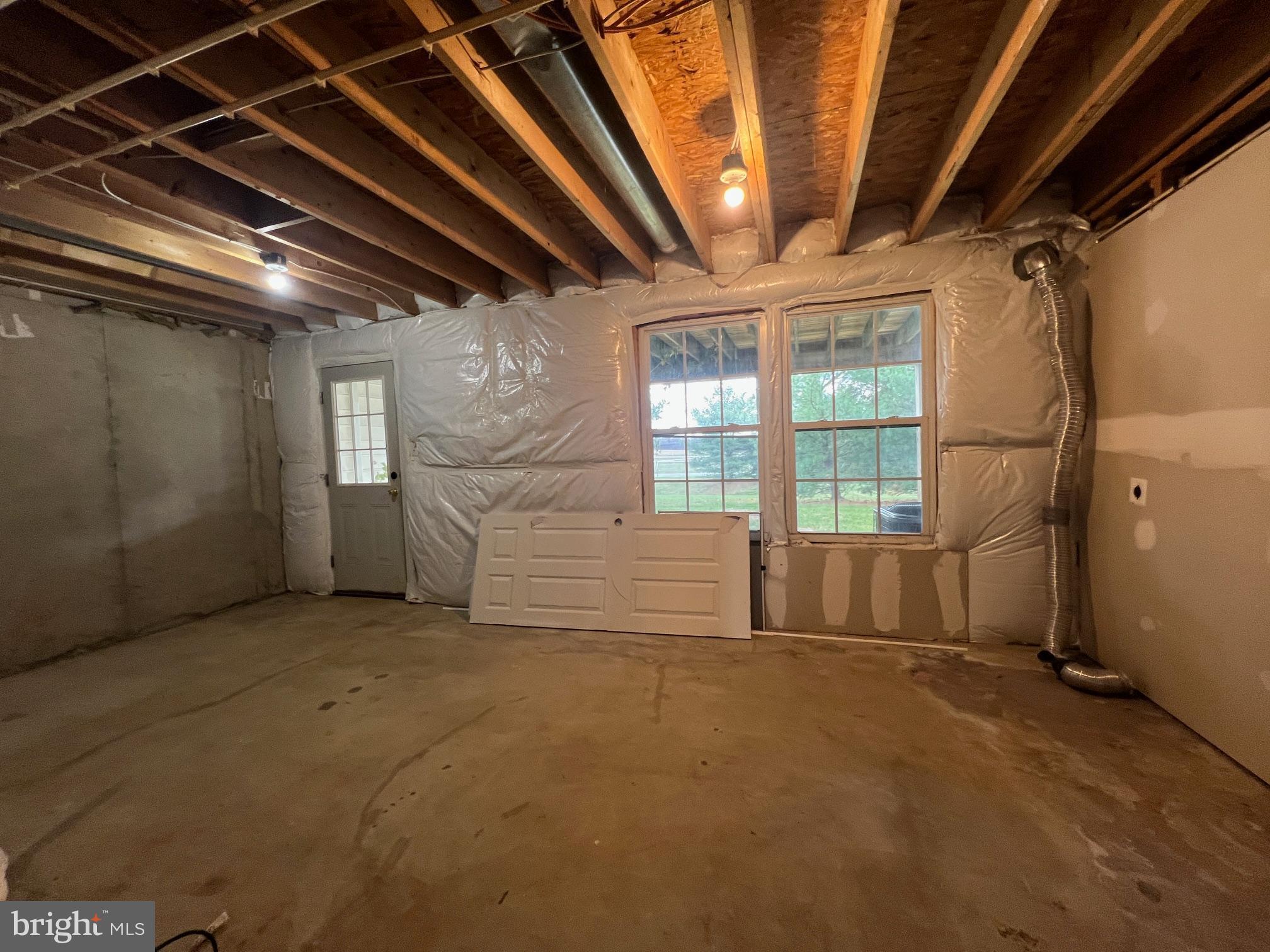 ROUND HILL - Residential