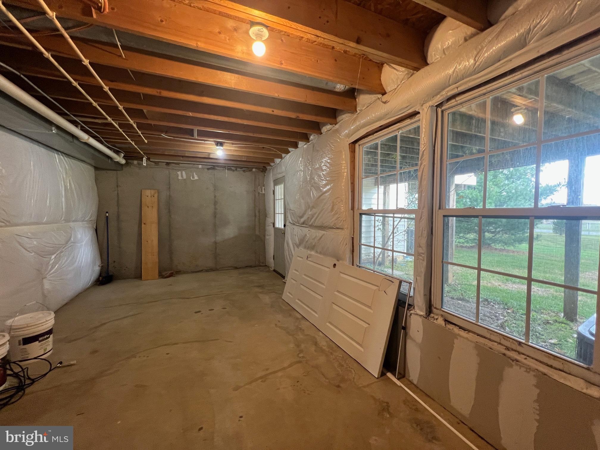 ROUND HILL - Residential