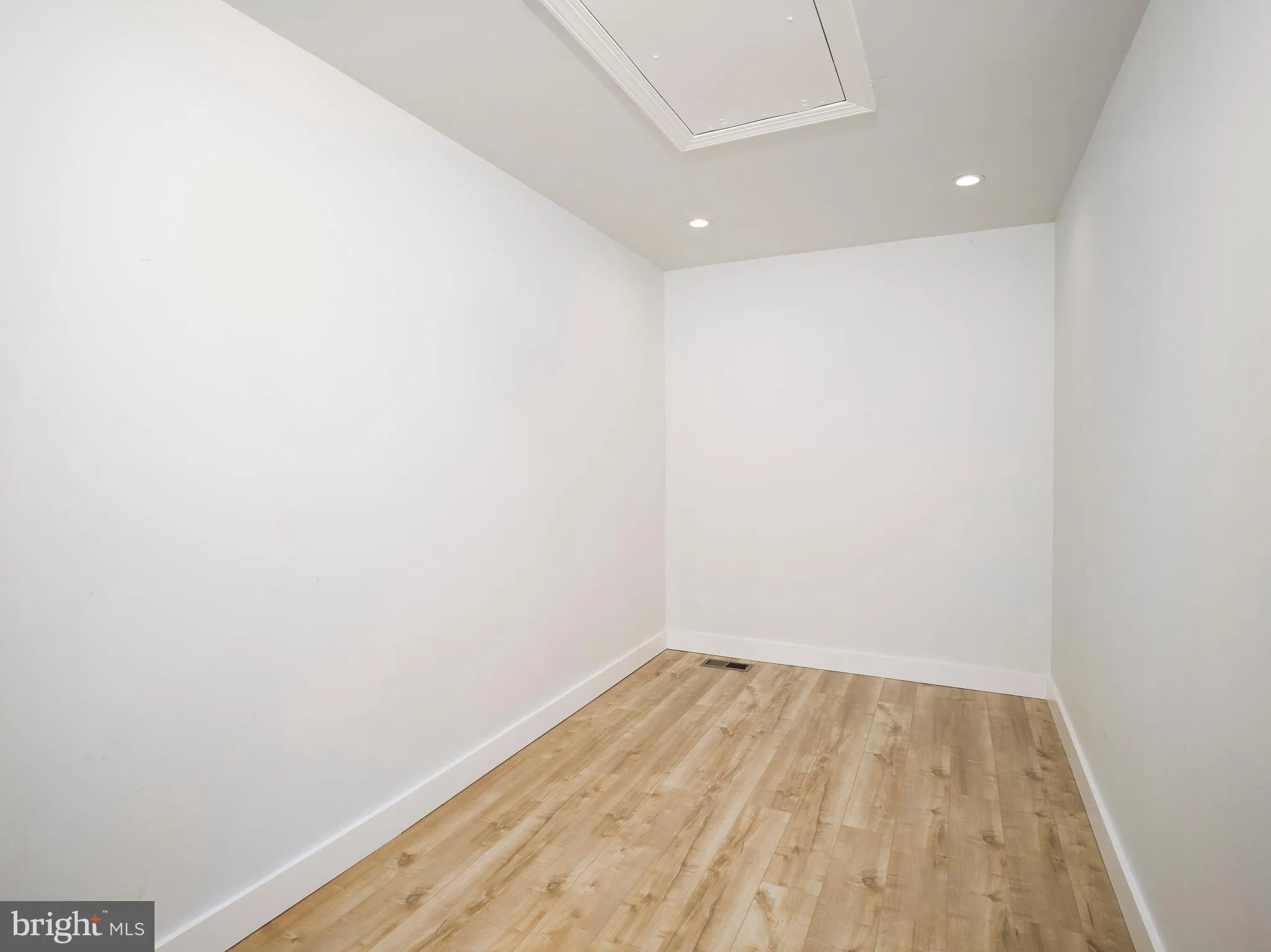 Devon, Pennsylvania 19333, United States, 4 Bedrooms Bedrooms, ,3 BathroomsBathrooms,Residential,Active,155926