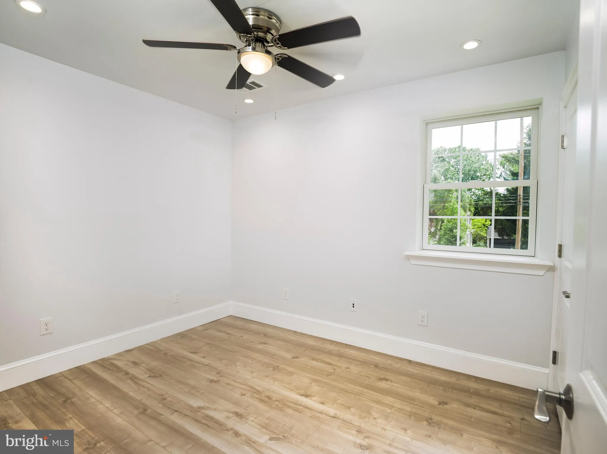 Devon, Pennsylvania 19333, United States, 4 Bedrooms Bedrooms, ,3 BathroomsBathrooms,Residential,Active,155926