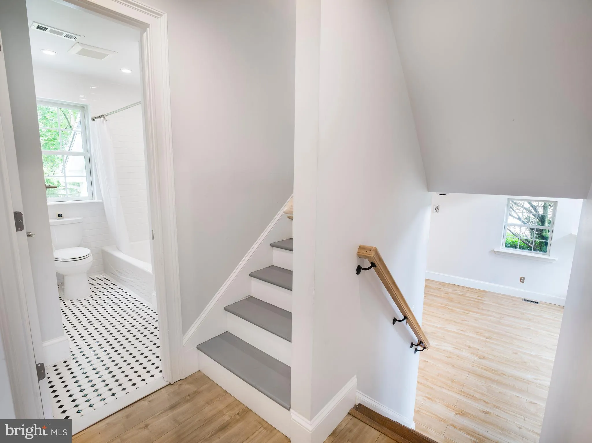 Devon, Pennsylvania 19333, United States, 4 Bedrooms Bedrooms, ,3 BathroomsBathrooms,Residential,Active,155926