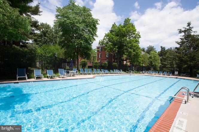 FAIRLINGTON VILLAGES - Residential