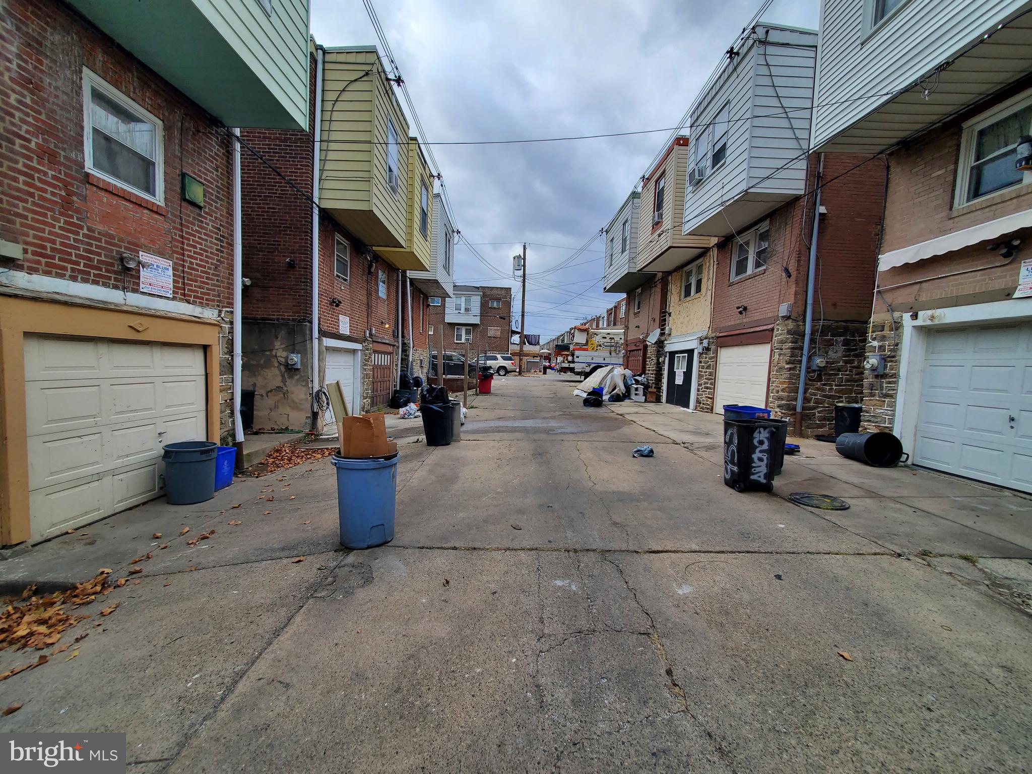 SUMMERDALE - Residential