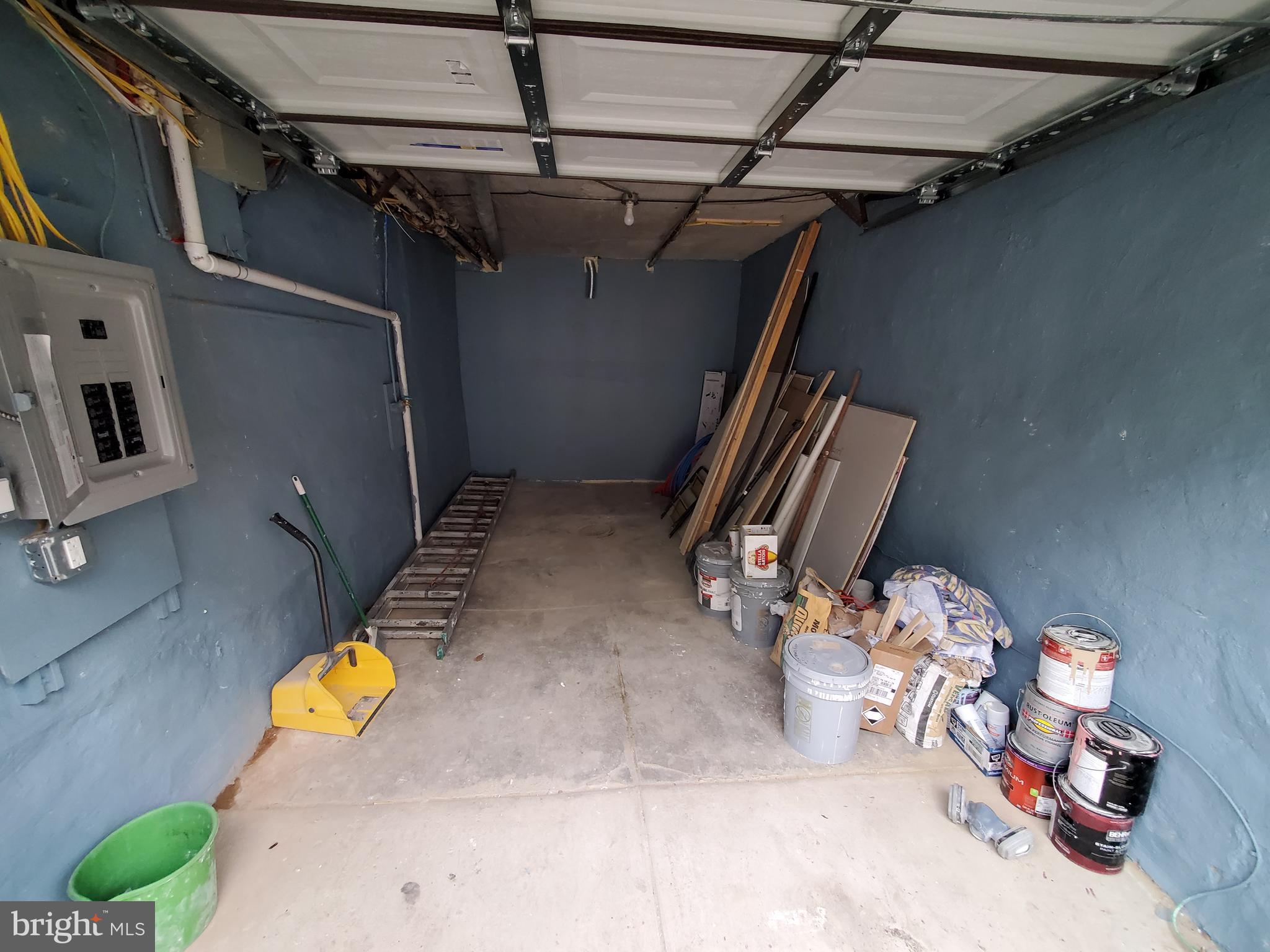 SUMMERDALE - Residential