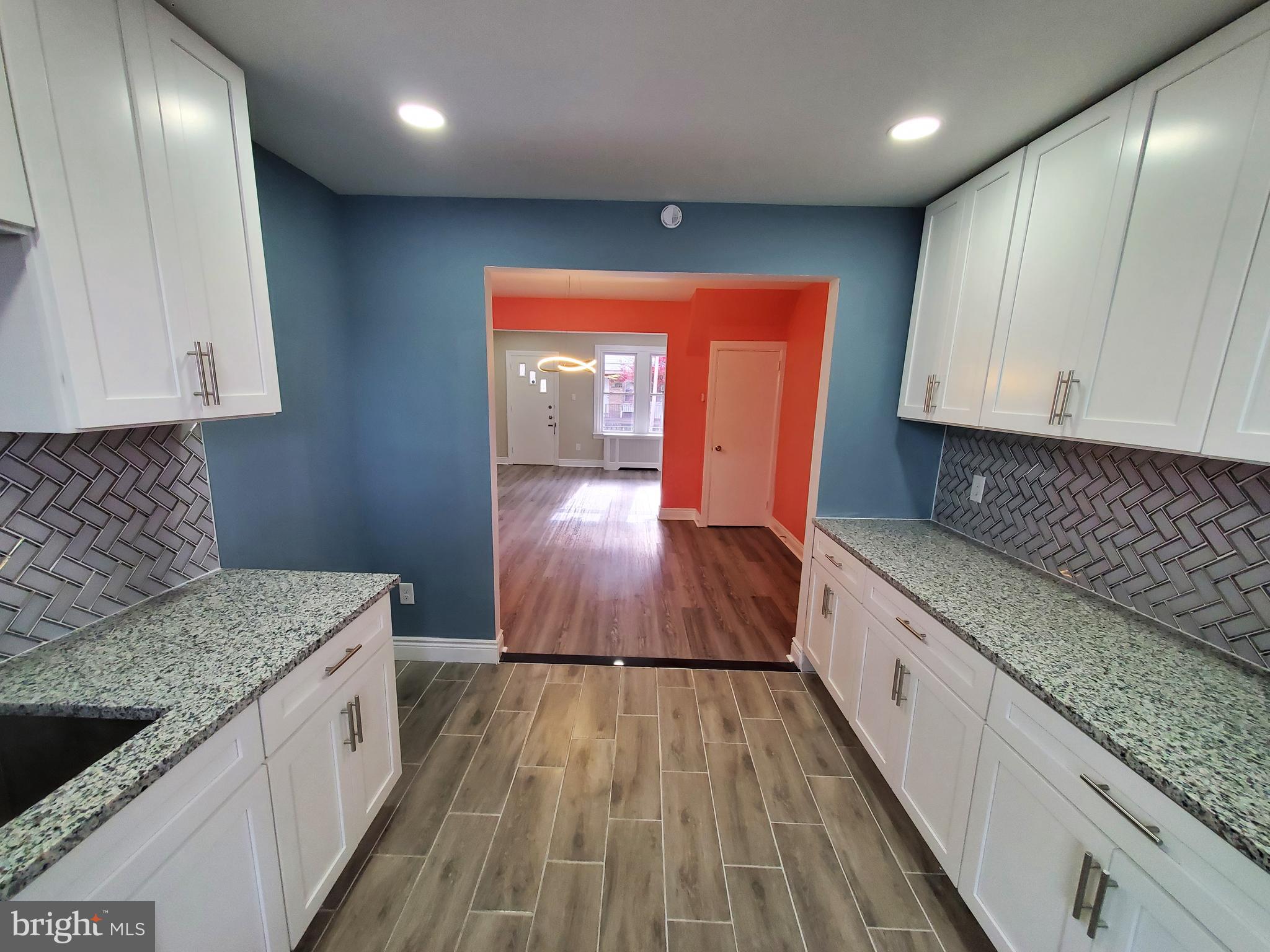 SUMMERDALE - Residential