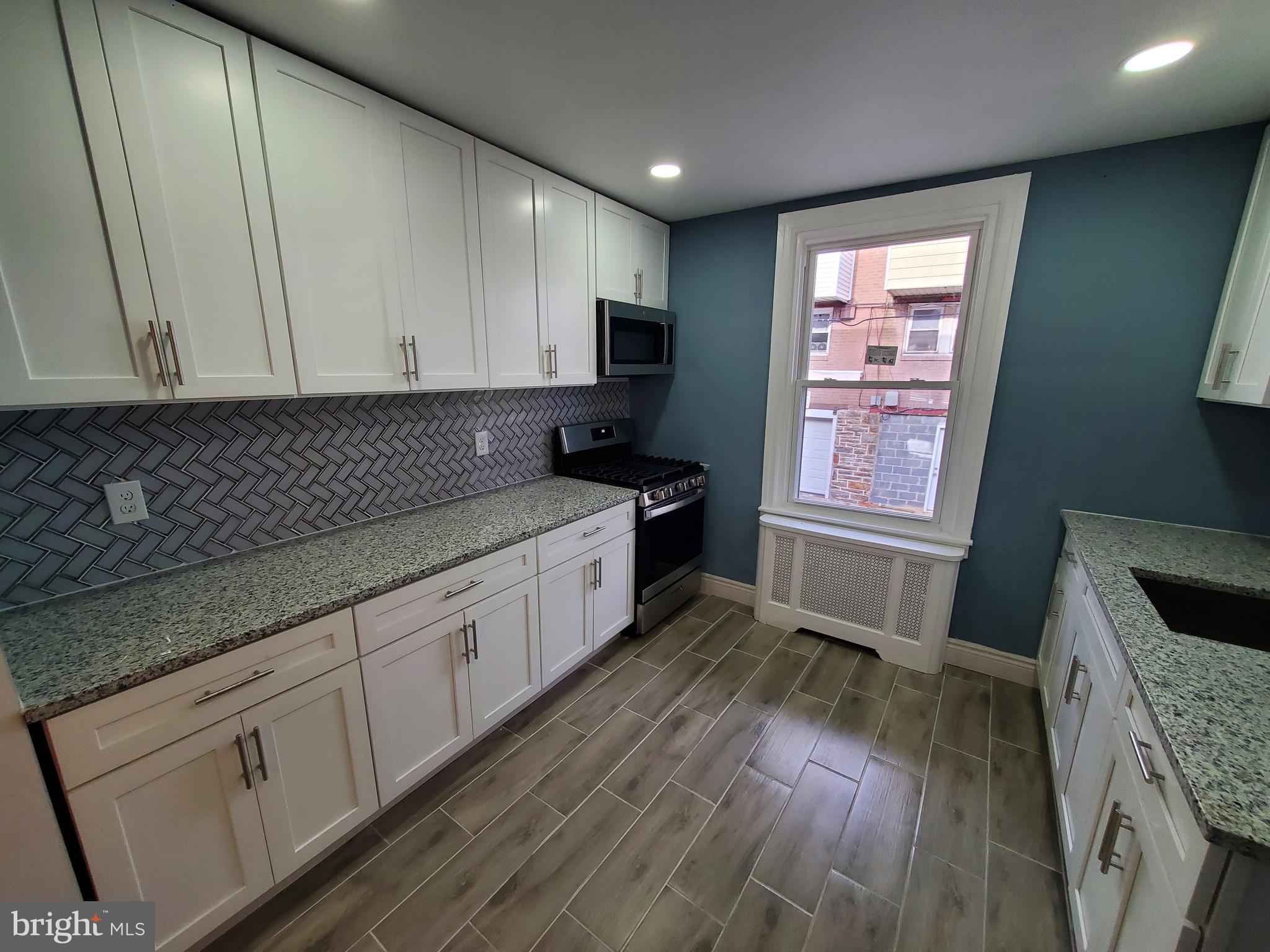 SUMMERDALE - Residential