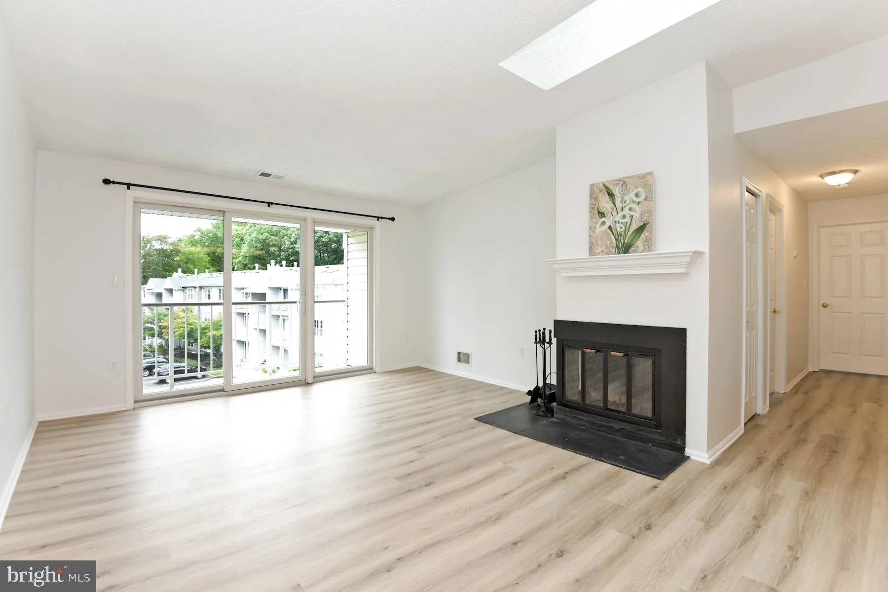 Hamilton, New Jersey 08619, United States, 2 Bedrooms Bedrooms, ,2 BathroomsBathrooms,Residential,Active,184128