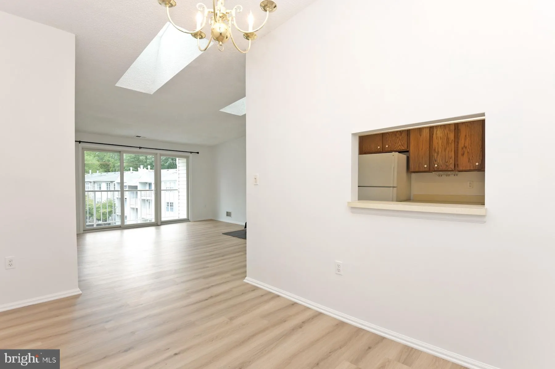 Hamilton, New Jersey 08619, United States, 2 Bedrooms Bedrooms, ,2 BathroomsBathrooms,Residential,Active,184128