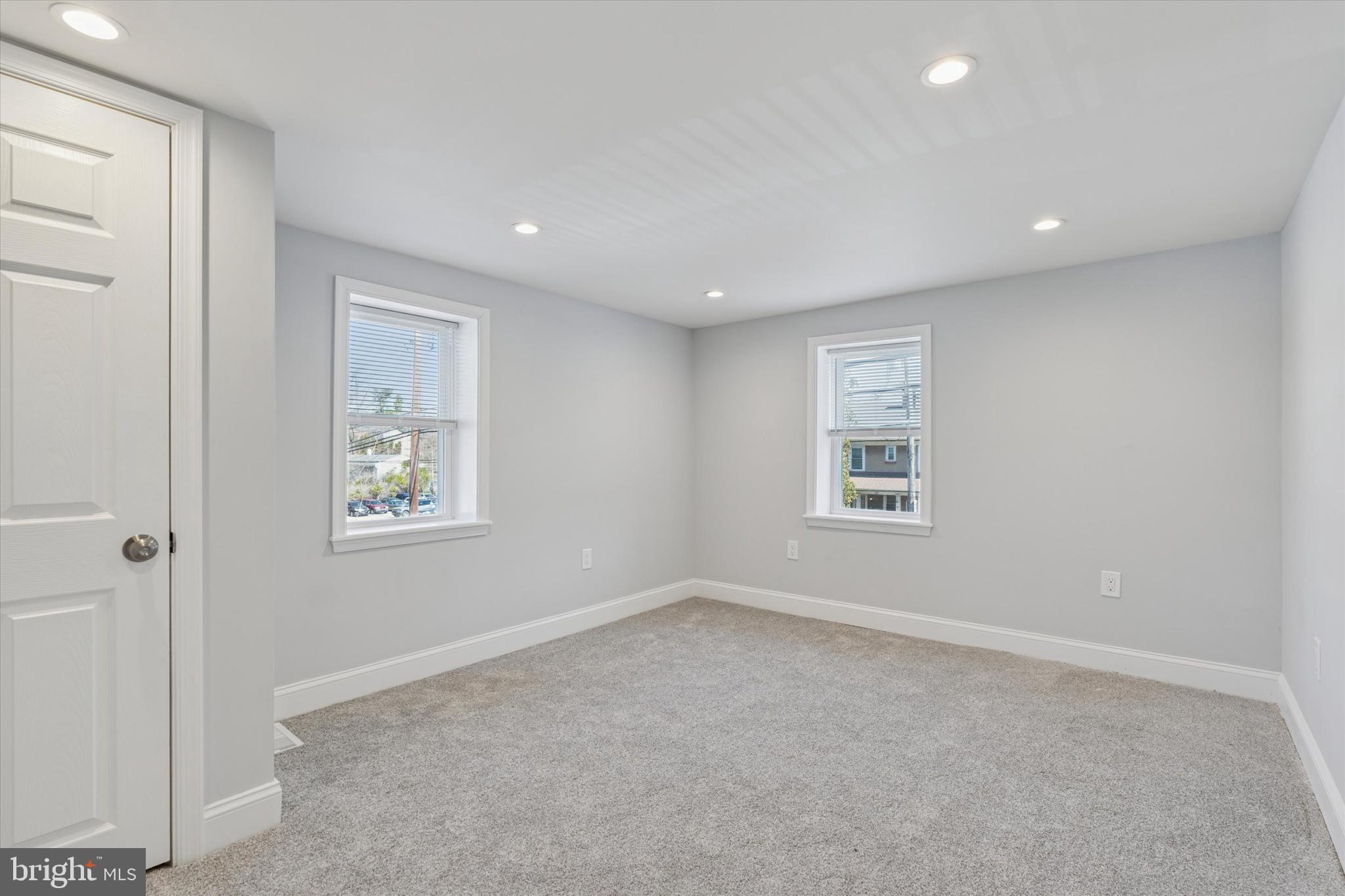 LAFAYETTE HILL - Residential