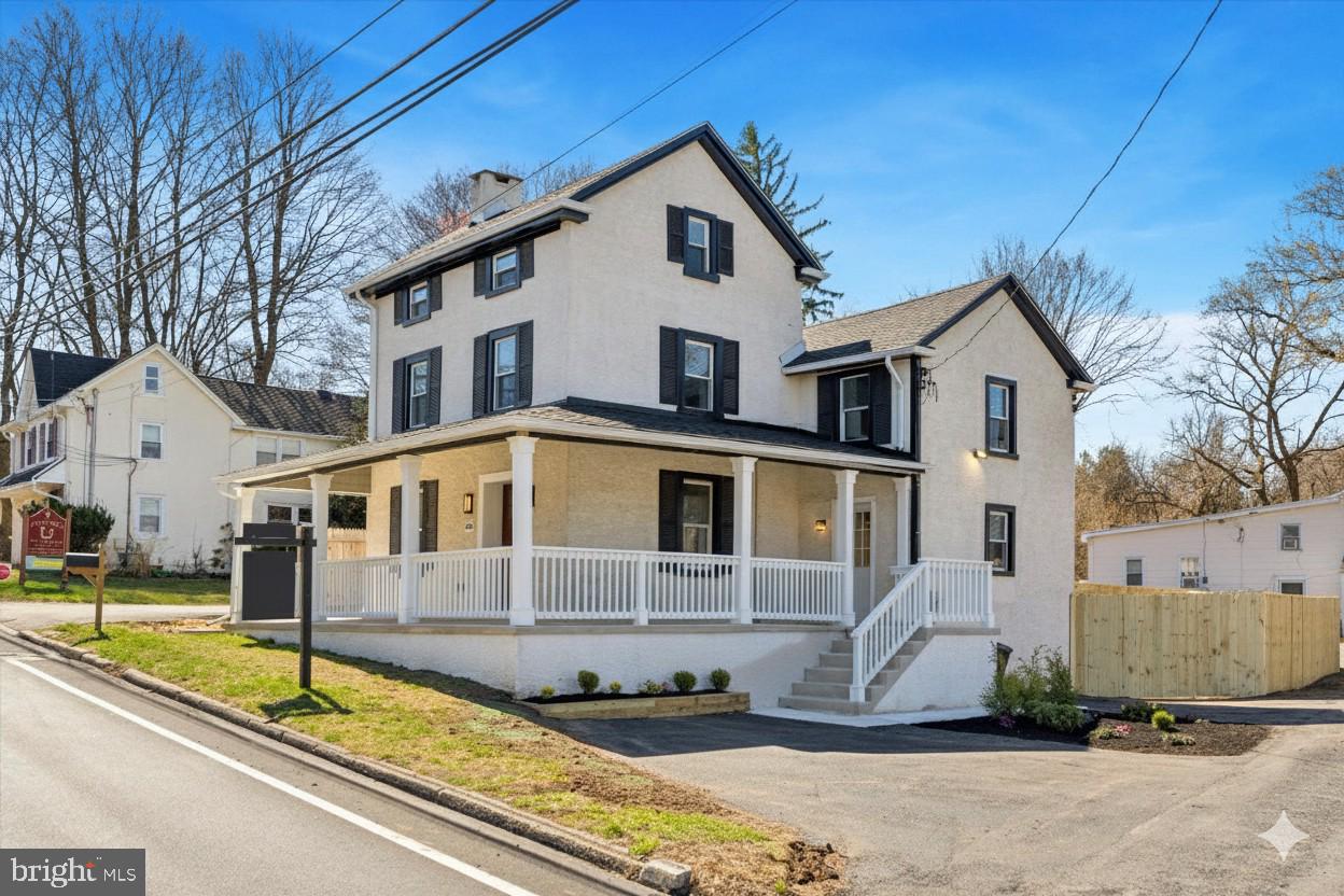 LAFAYETTE HILL - Residential